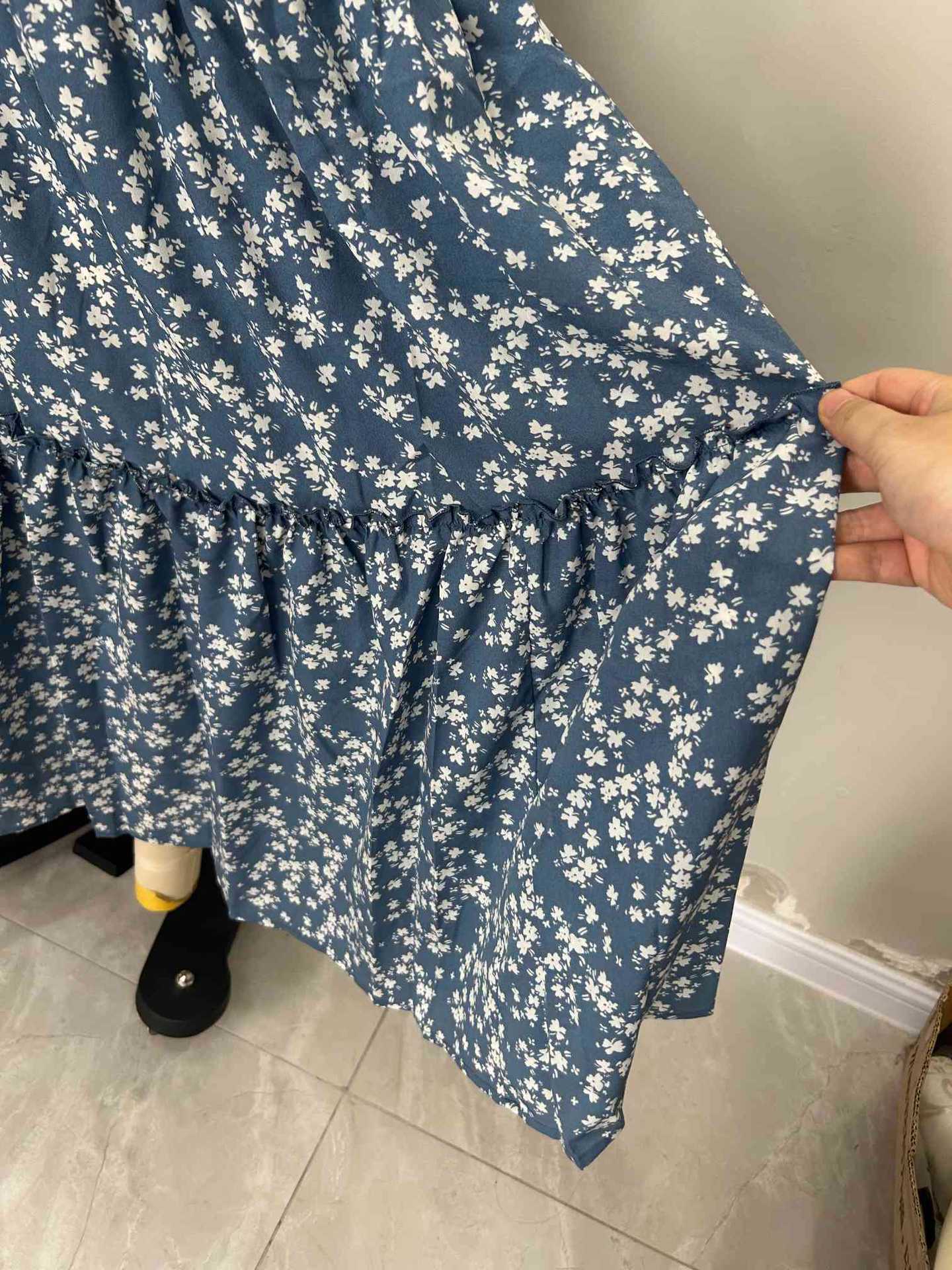 Small floral belt three-layer splicing long skirt