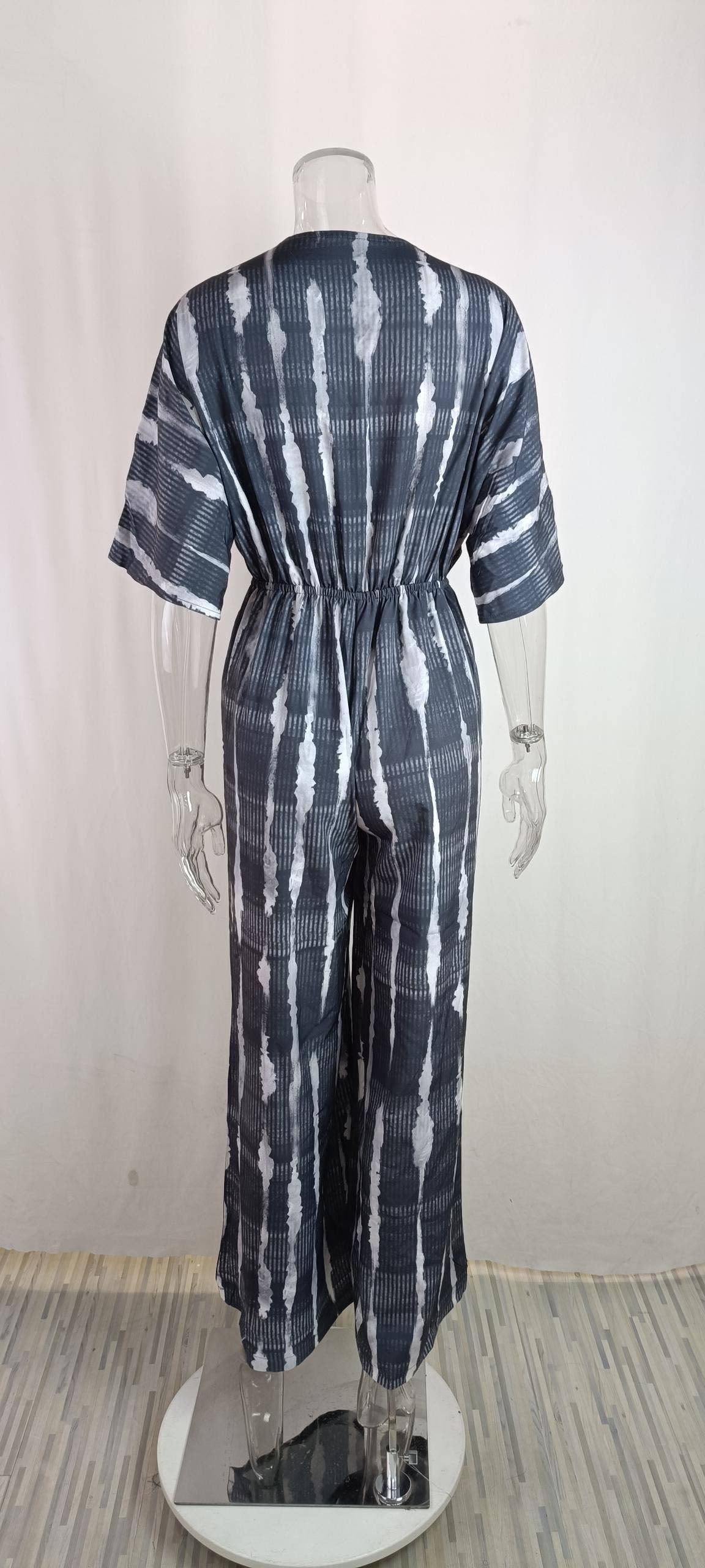 V-neck lace-up loose jumpsuit