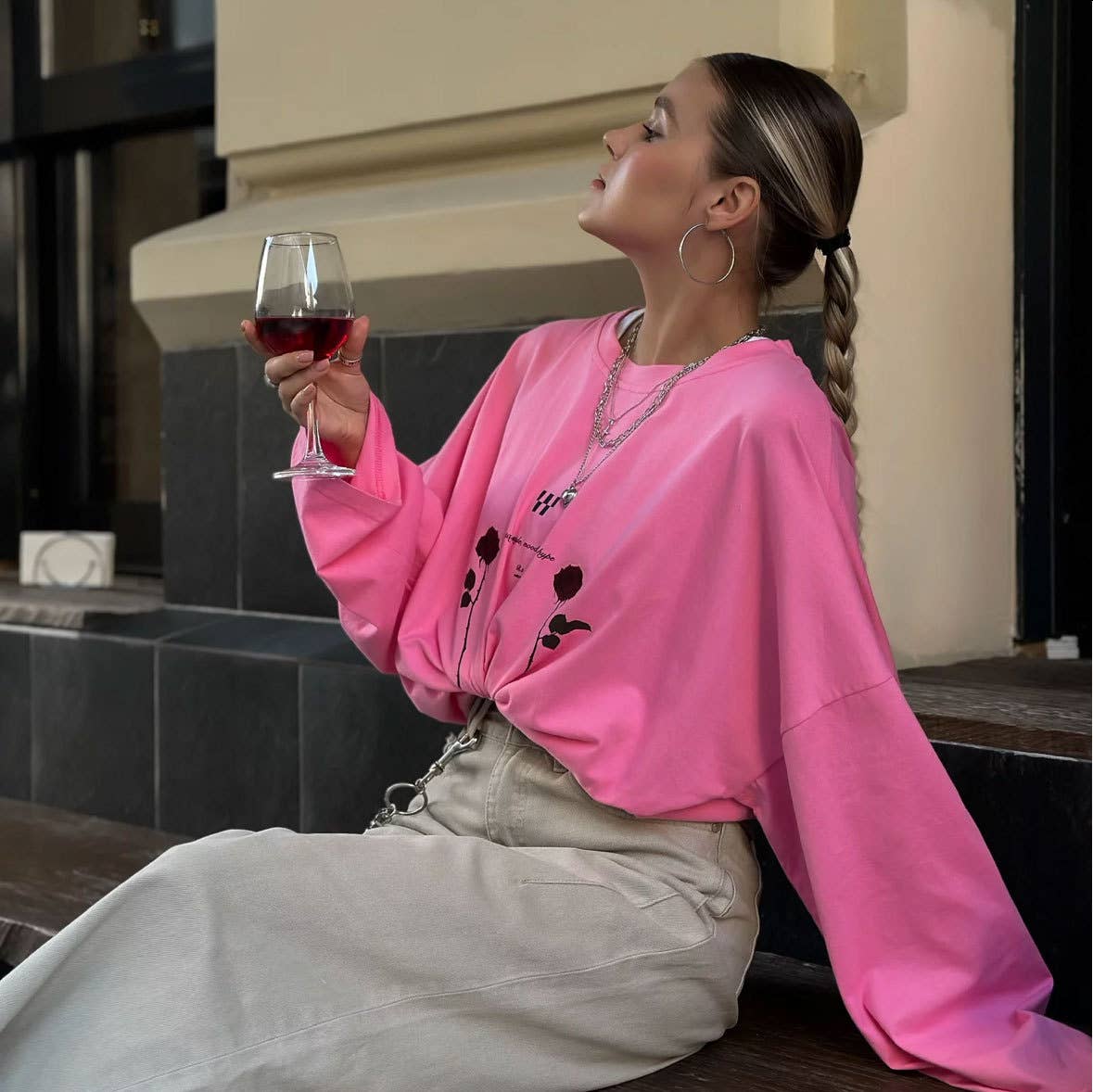 Round-neck rose printed long sleeve knit sweater