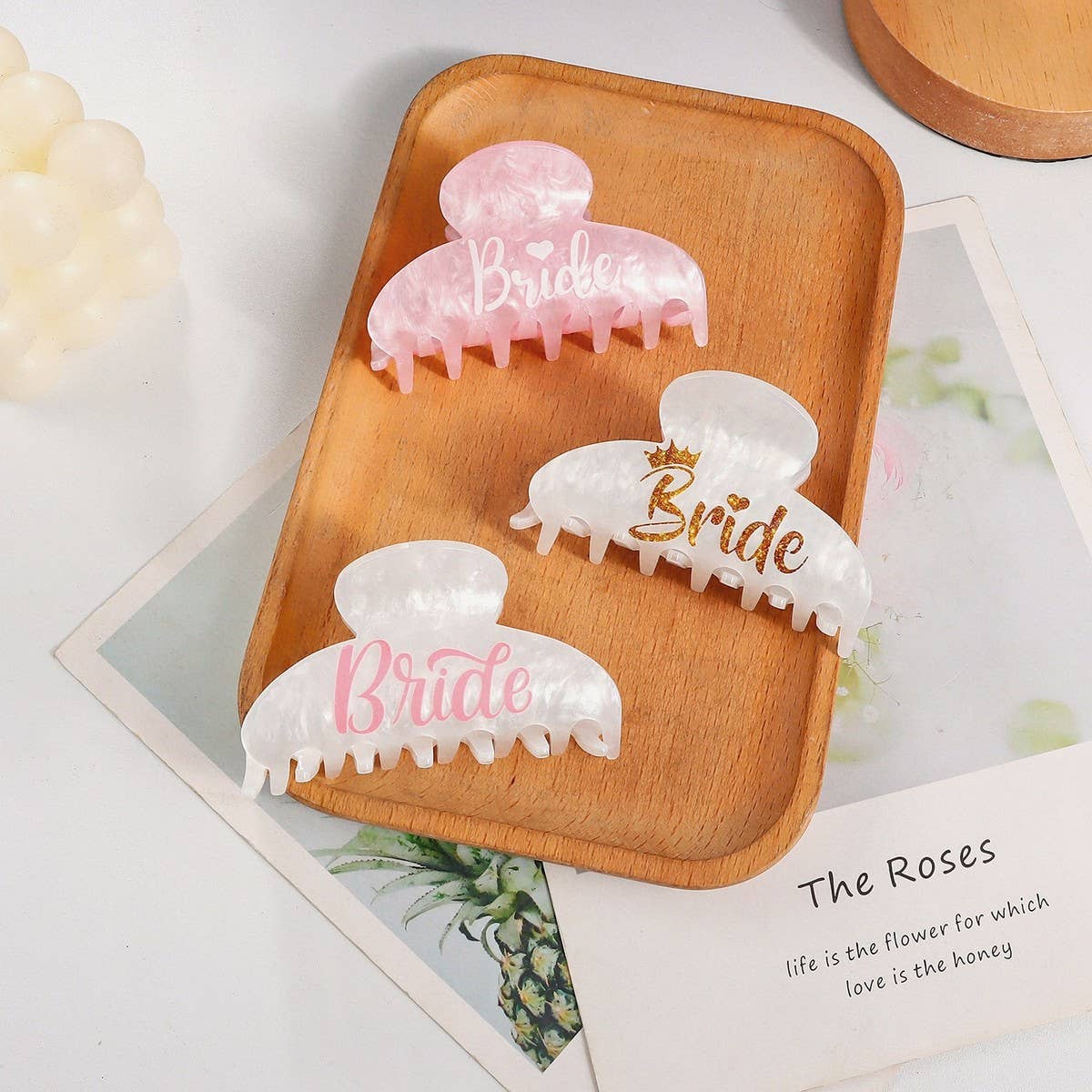 CWAHA1314_SIMPLE HAIR CLAW CLIP WITH LETTERING PRINT