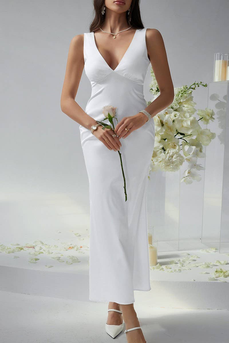 CWDMD4567_SATIN SLIM FIT DEEP V BACKLESS EVENING DRESS