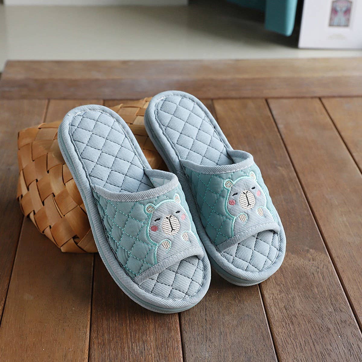 Plaid Capybara Thick Fabric Slippers with Grip_CWSHF0181