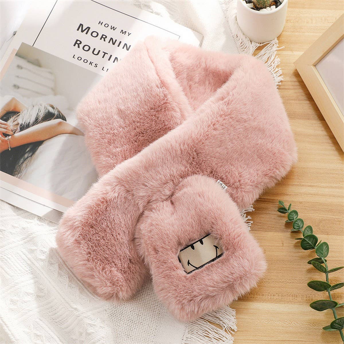 Smiley Faux Rabbit Fur Scarf ??Cozy Winter Wrap_CWASC1250