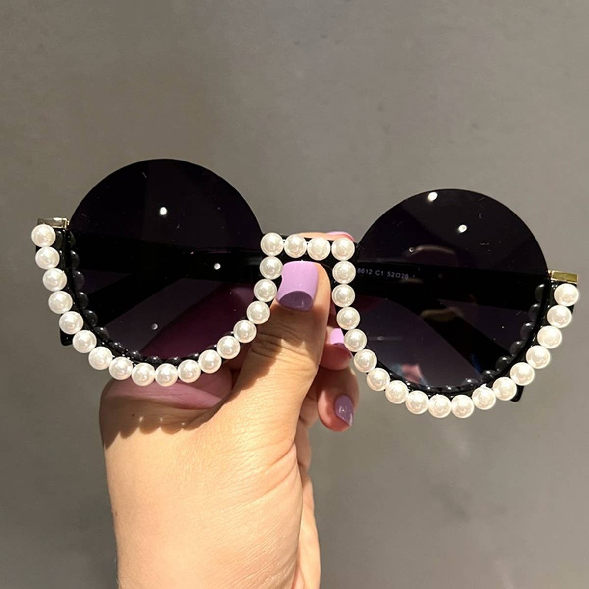 FASHIONABLE ROUND HALF-FRAME SMALL SUNGLASSES