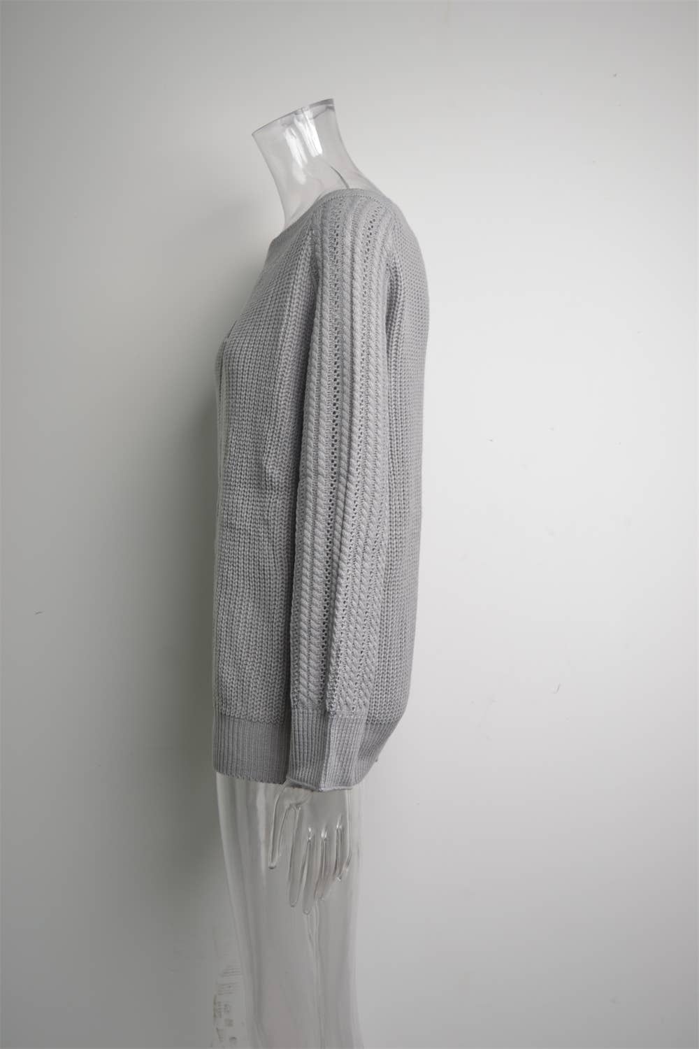 LINE-NECK PERSONALIZED CUT-OUT FASHION KNITWEAR