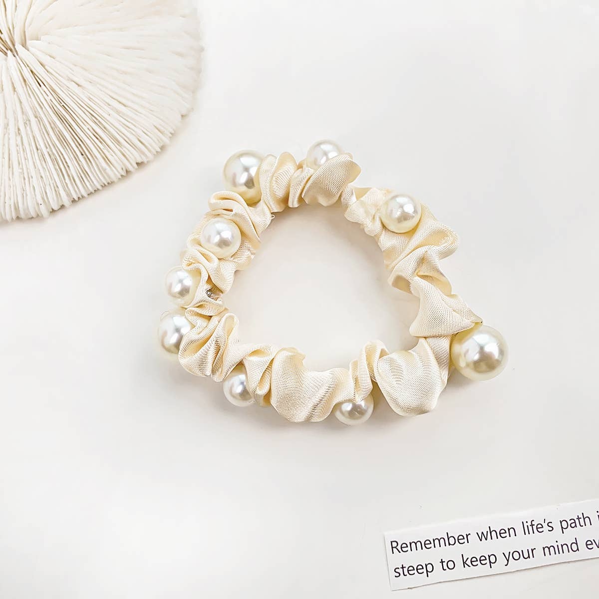 Elegant French pearl large intestine hair band