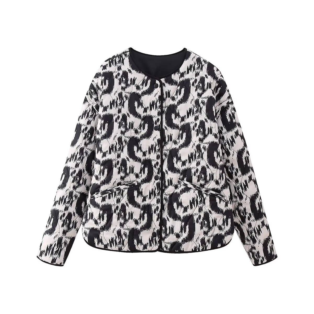 ANIMAL PRINT COAT WITH NOCOLLAR AND HIDDEN BUTTONS