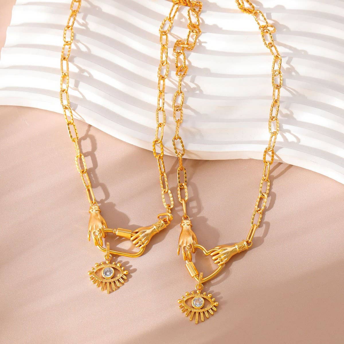 HIGH-END AND VERSATILE DEVIL'S EYE ZIRCON NECKLACE