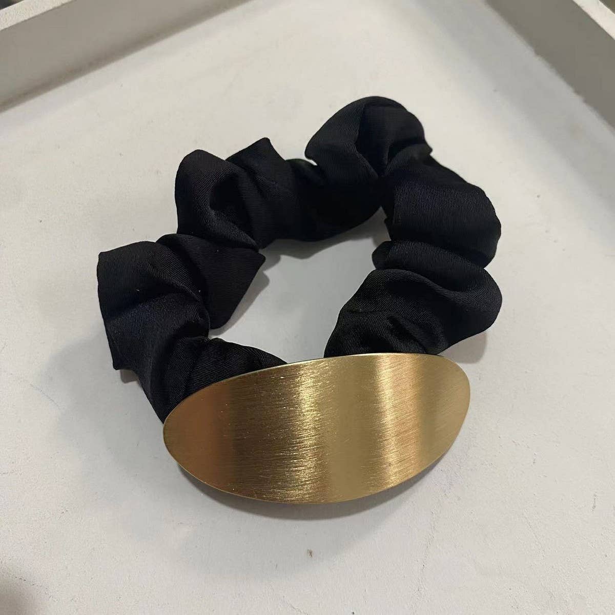 SIMPLE AND ELEGANT RUBBER HAIR SCRUNCHIES