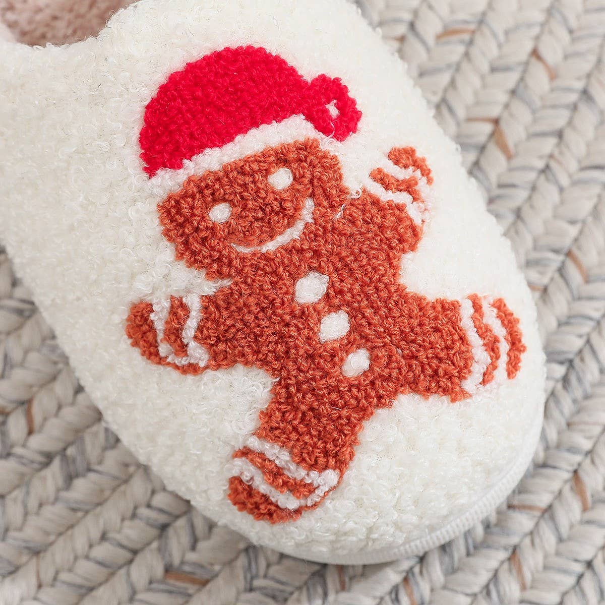 CHRISTMAS POPULAR GINGERBREAD RAYON SLIPPERS