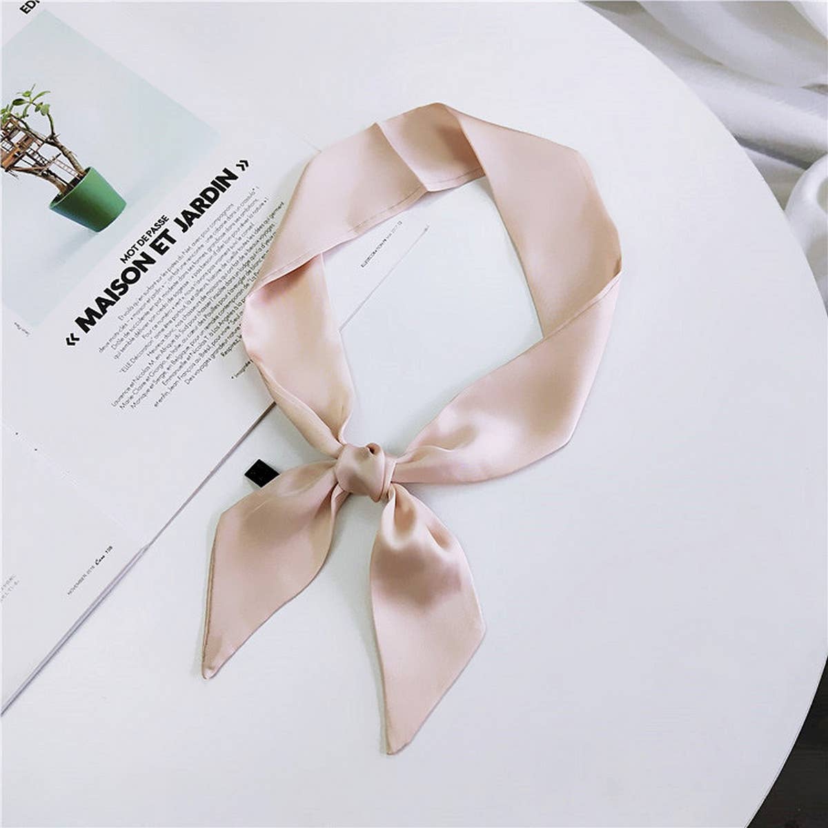 CWASC2382_VERSATILE SMALL WRIST STRAP SOLID COLOR SCARF