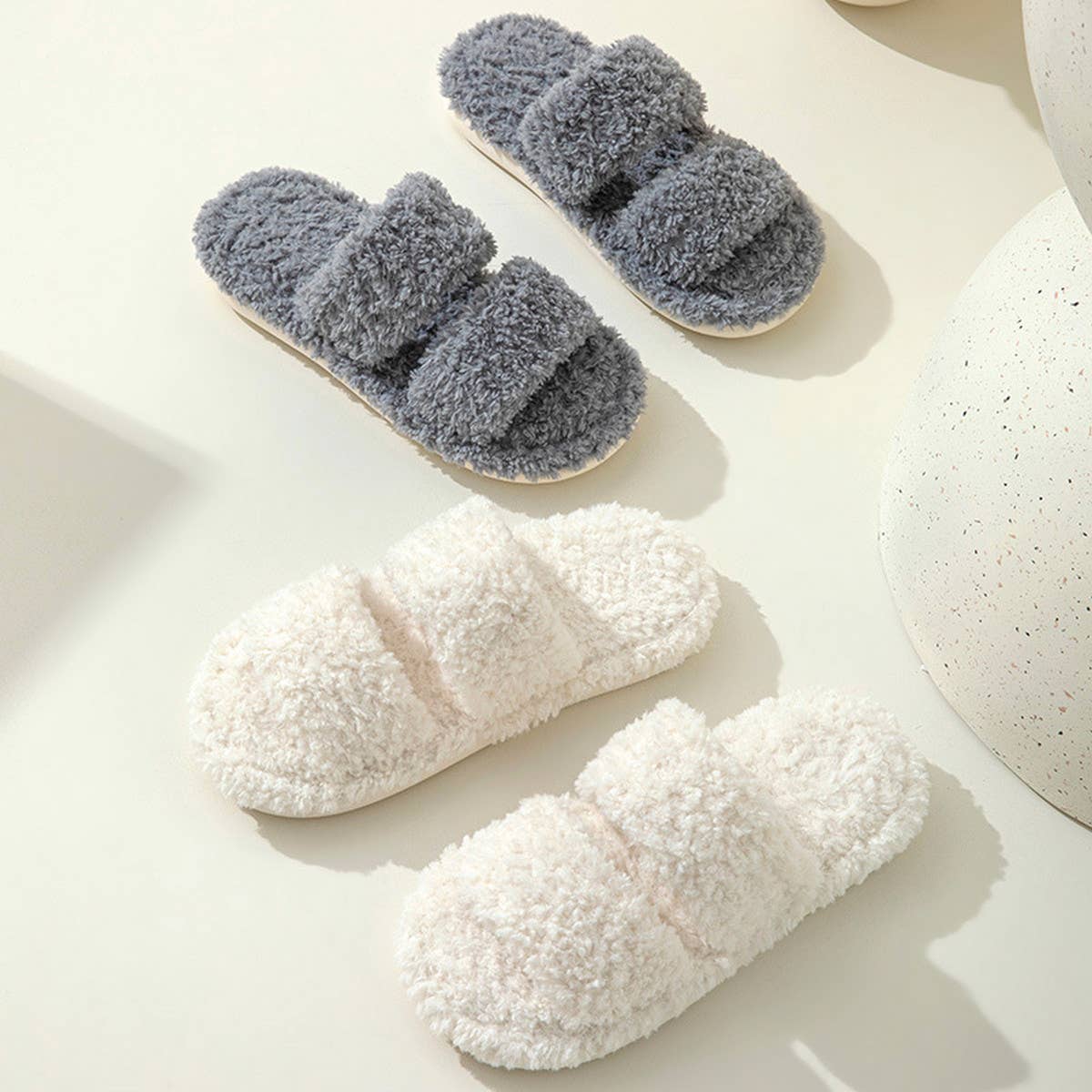HOME CURLY INDOOR OPEN FUR SLIPPERS