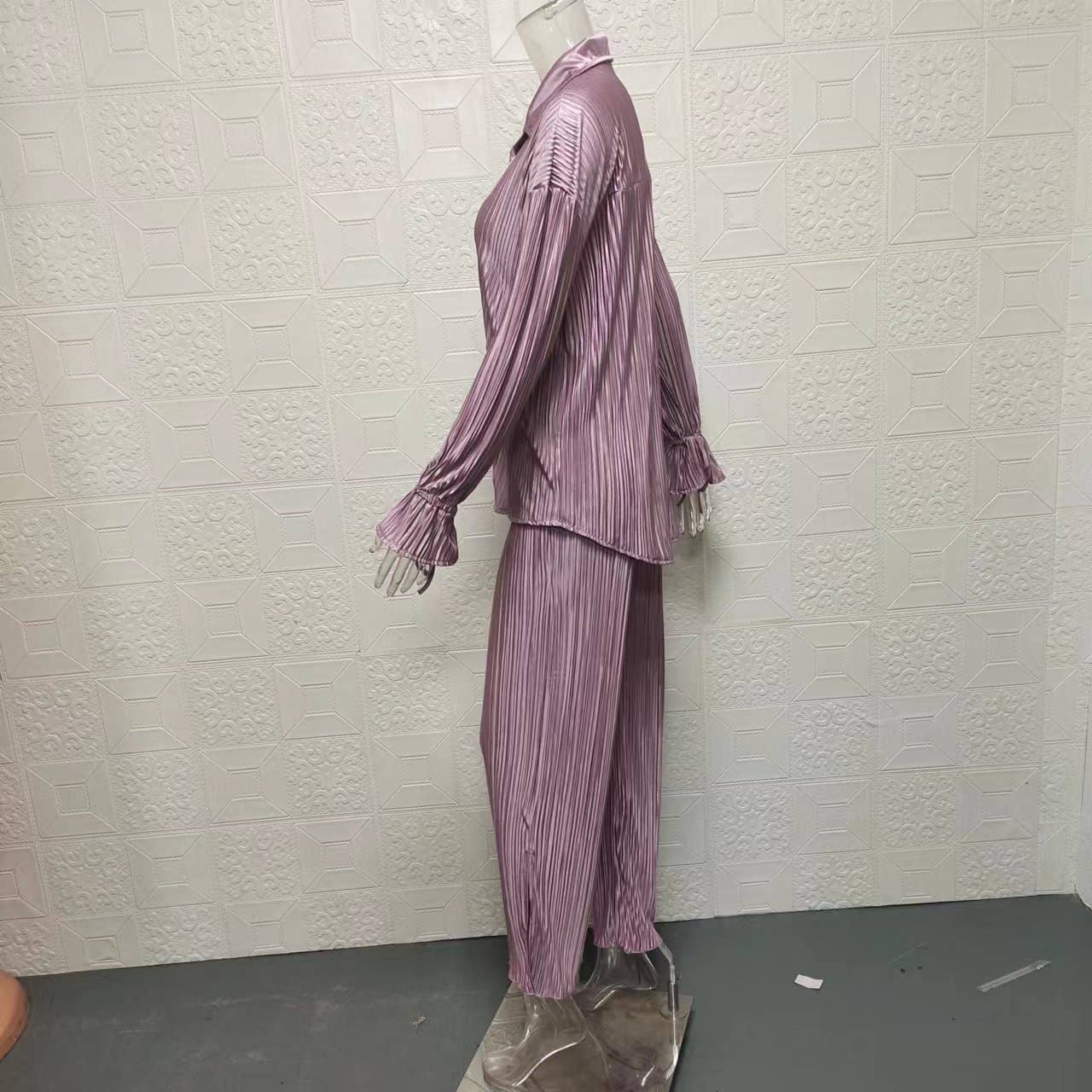 Fashion Pleated Shirt with Split Long Sleeve Set