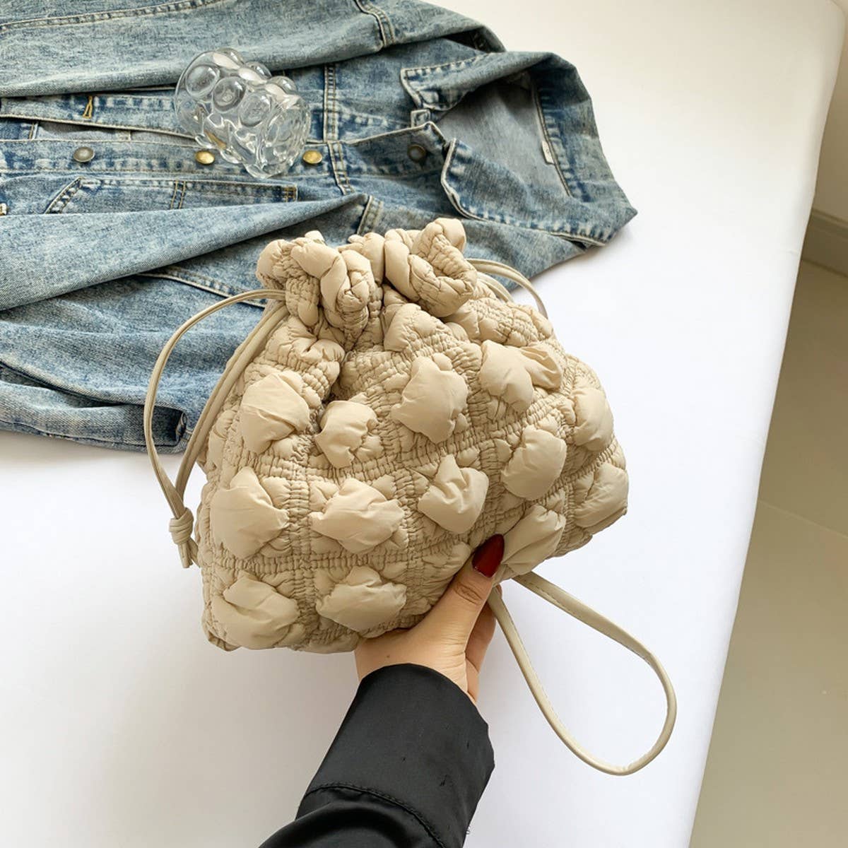 Quilted Cloud Bucket Bag Nylon Drawstring Handbag_CUAB00485