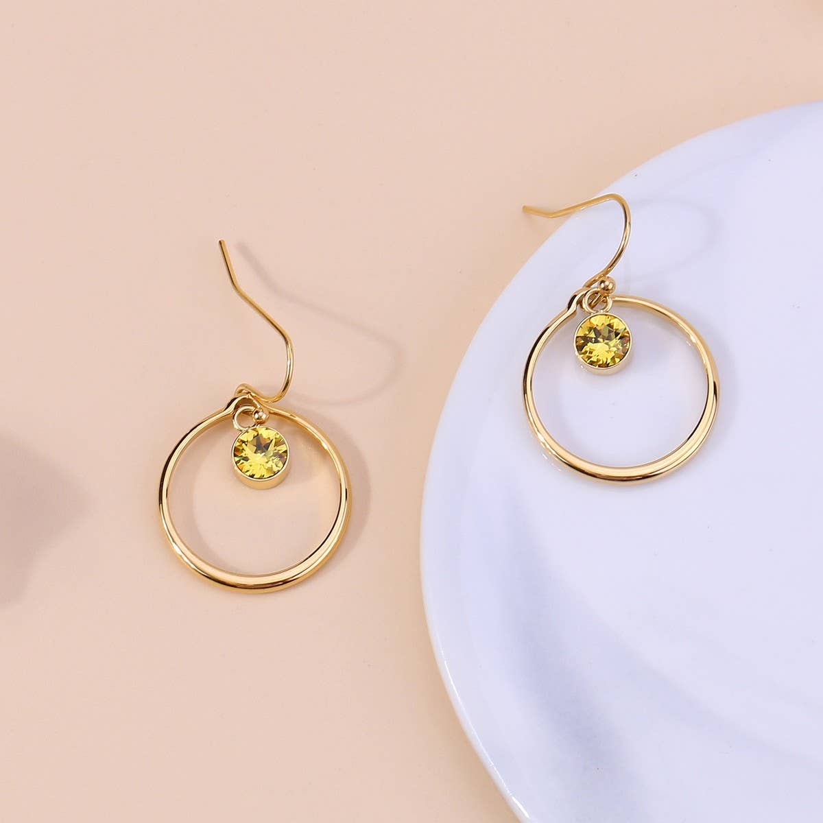 TITANIUM STEEL FASHIONABLE ZIRCON CIRCLE EARRINGS