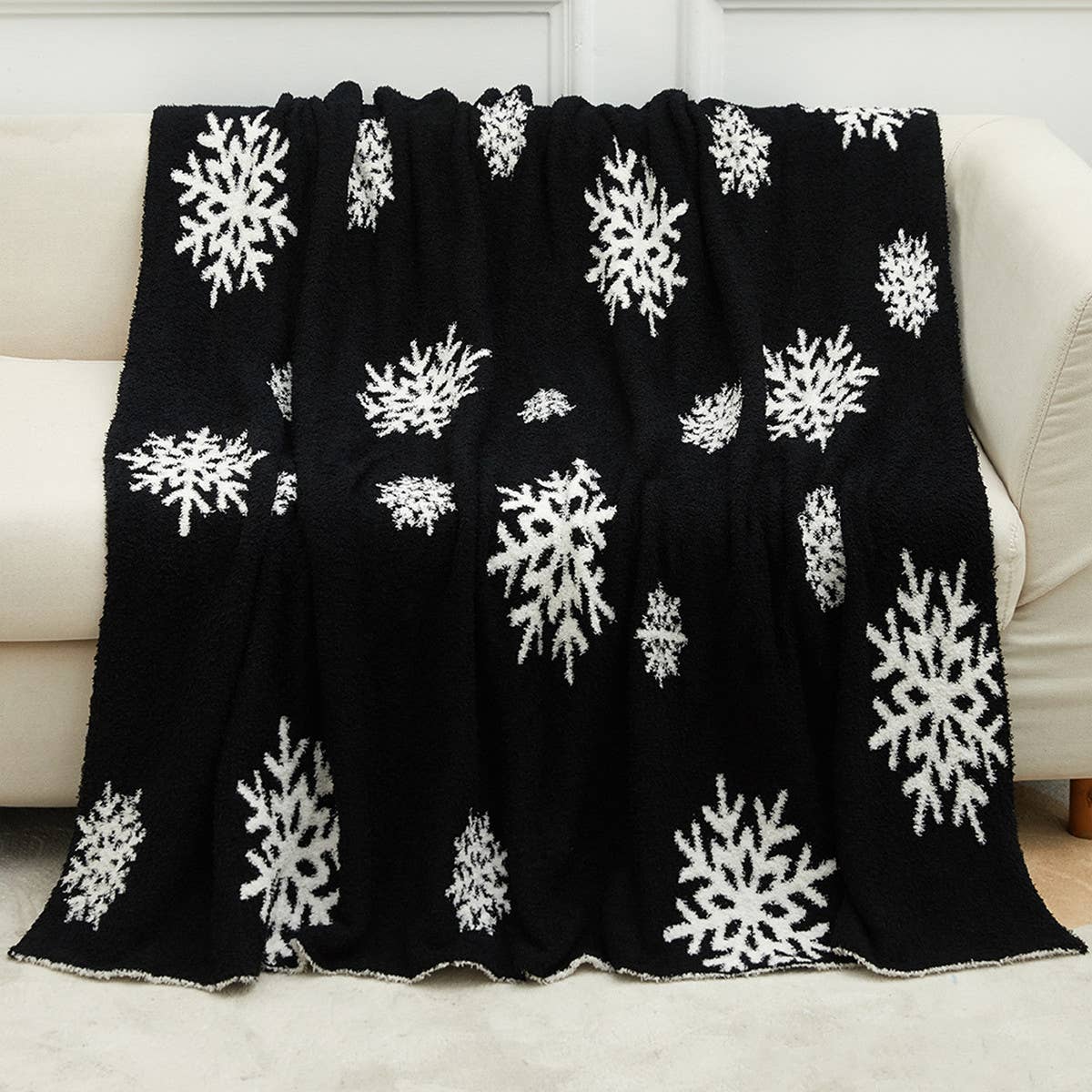 CHRISTMAS SNOWFLAKE KNITTED JACQUARD BLANKET