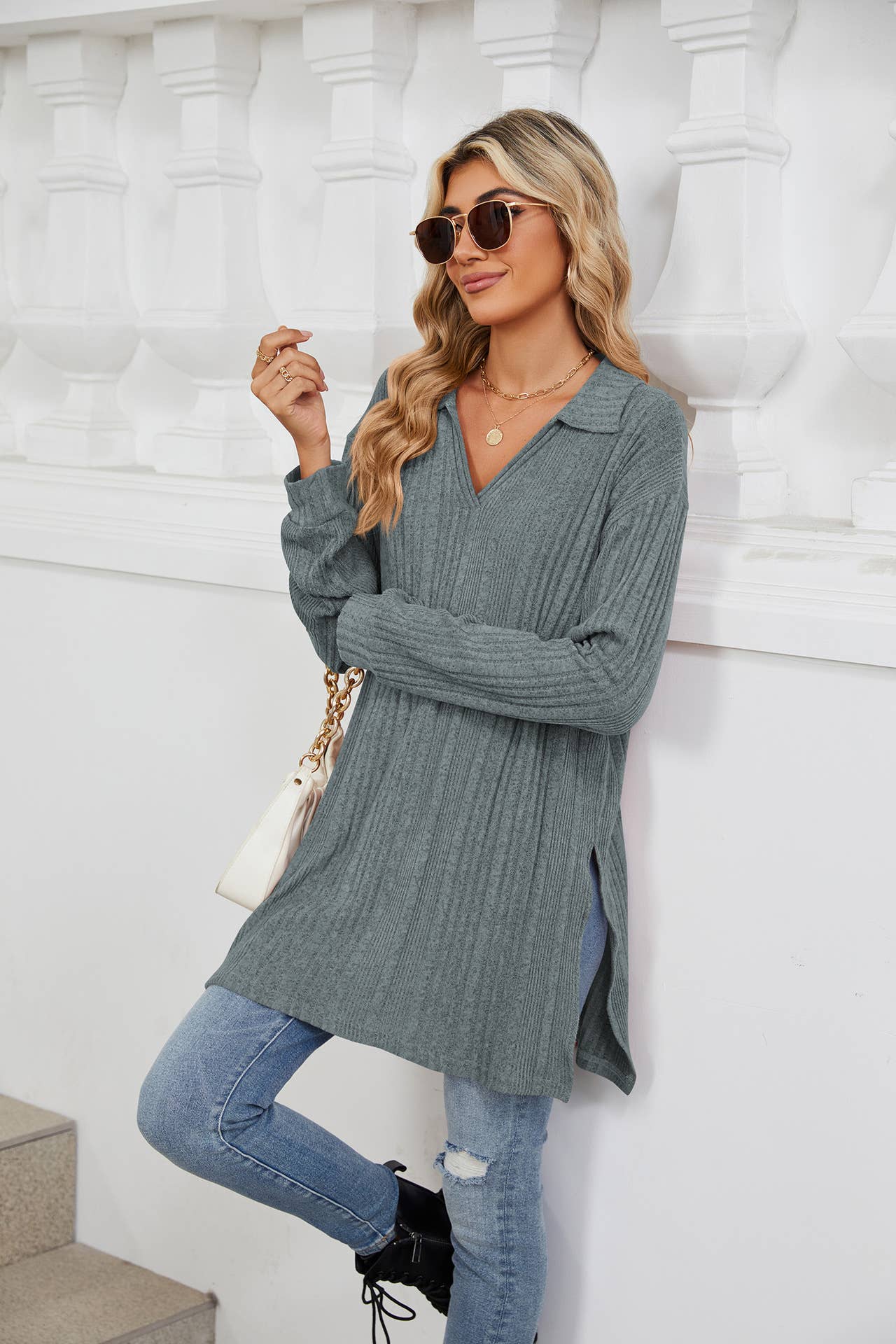 Solid-color V-neck long-sleeved loose slit Top