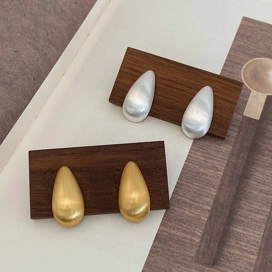 HIGH-GRADE GOLDEN WATER DROP EARRINGS FOR WOMEN