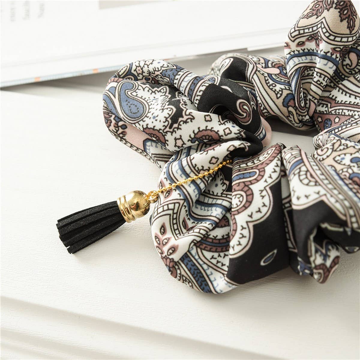 VINTAGE TASSEL ELASTIC HAIR TIE_CWAHA1372