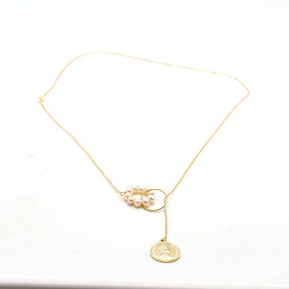 SIMPLE AND STYLISH PEARL SWEATER NECKLACE