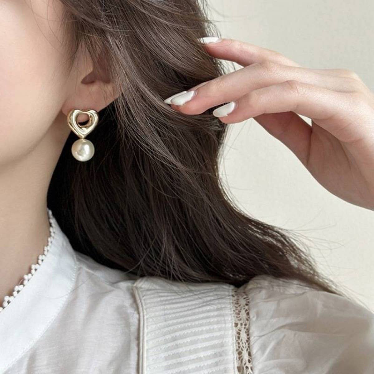 VALENTINE'S DAY FASHION RETRO HEART PEARL EARRINGS