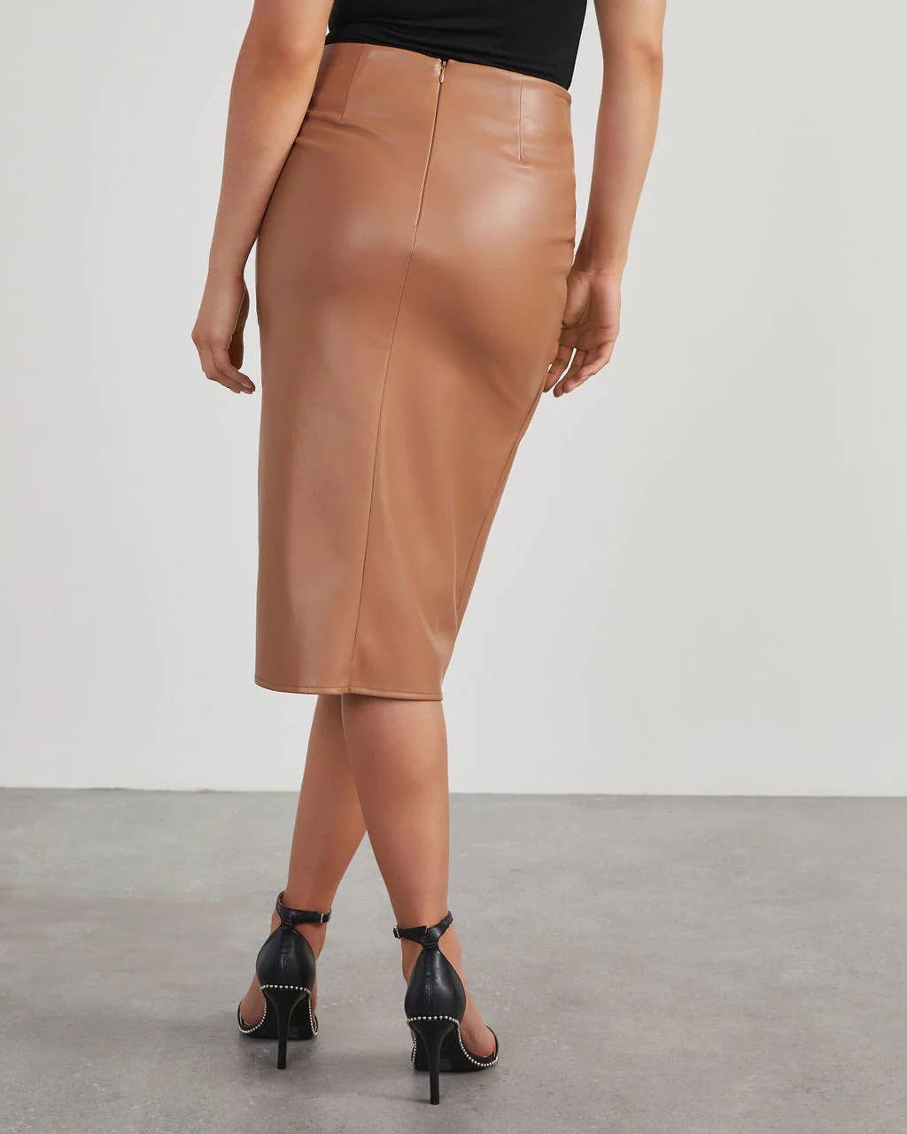Split mid-length sexy hottie hip leather skirt