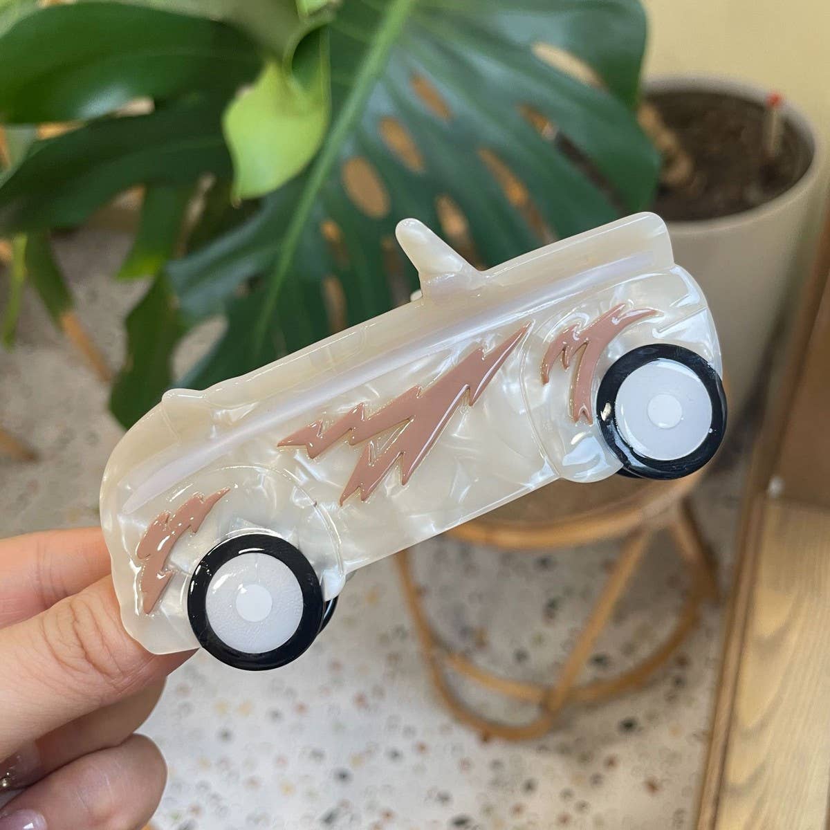 Vintage Vehicle Acetate Hair Claw ? 8cm Fun Clip