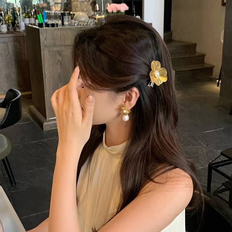 DESIGN METAL SILVER NEEDLE HOLLOW FLOWER HAIRPIN