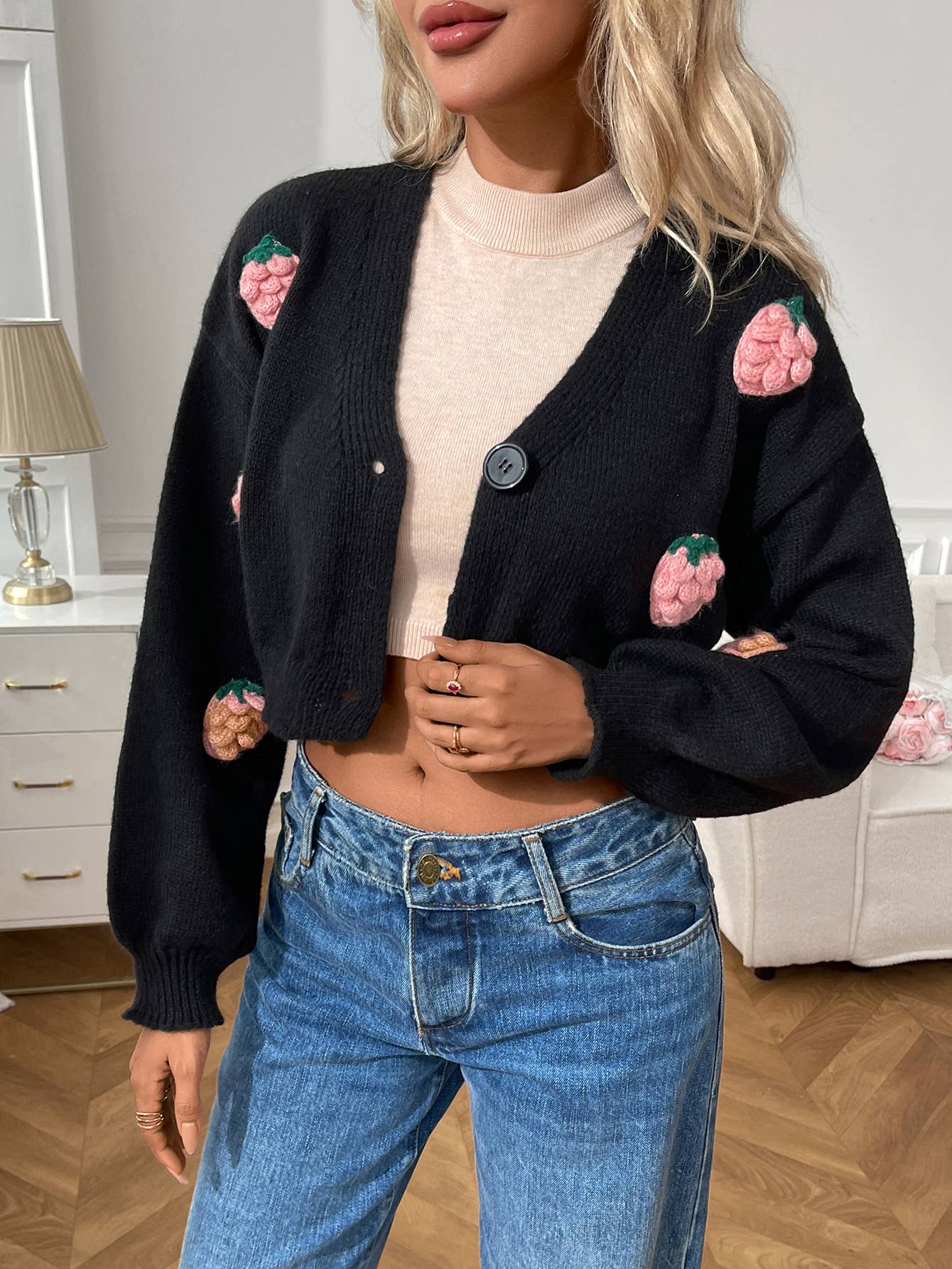 3D strawberry jacquard single-breasted cardigan