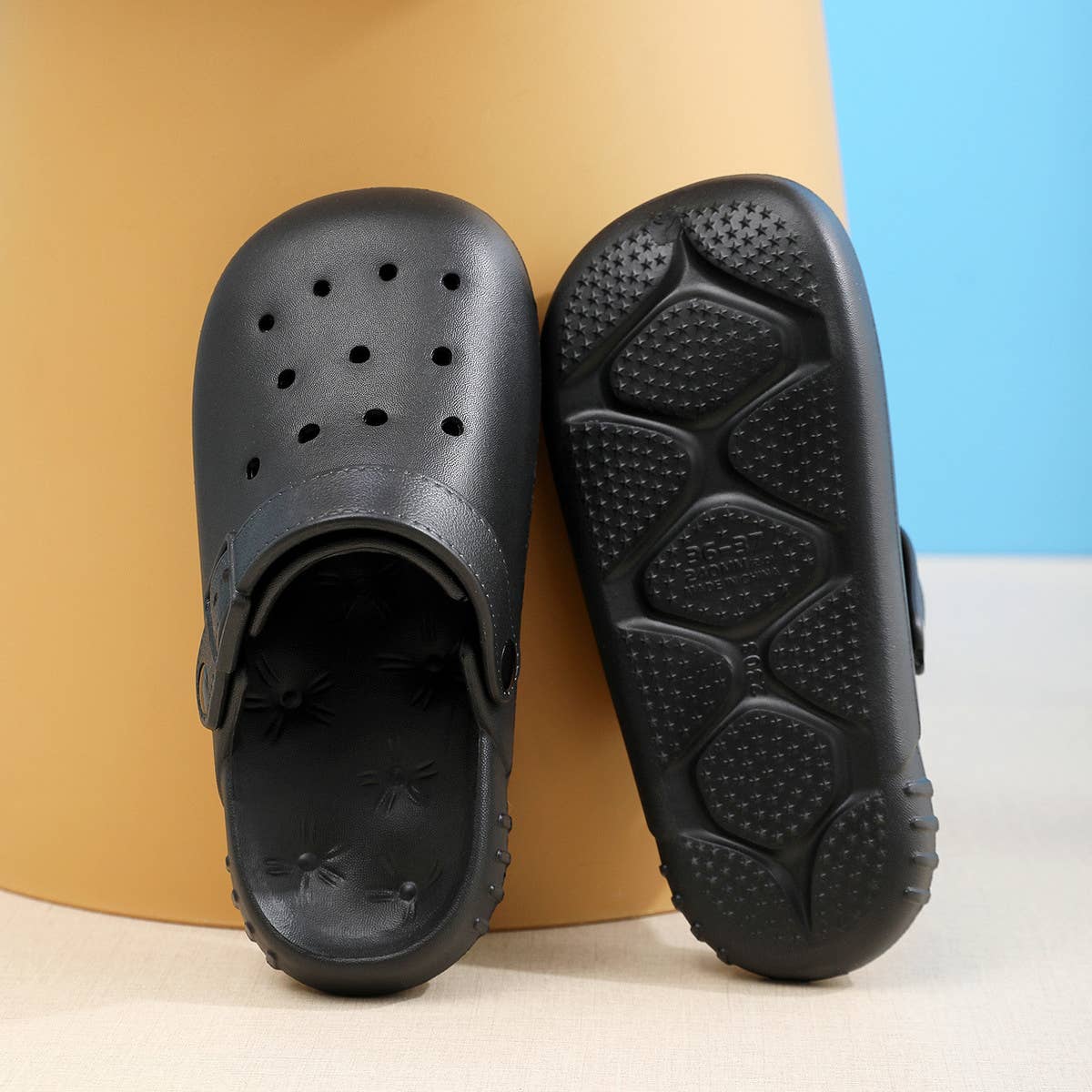 OUTDOOR CASUAL NON-SLIP HOLE SANDALS_CWSHS0643