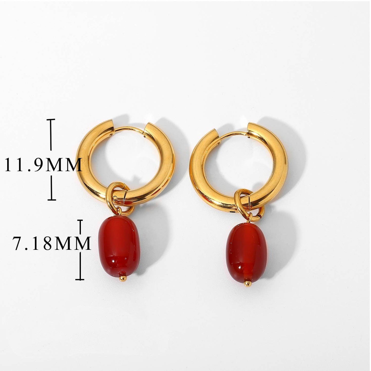 Irregular Baroque pearl stud earrings