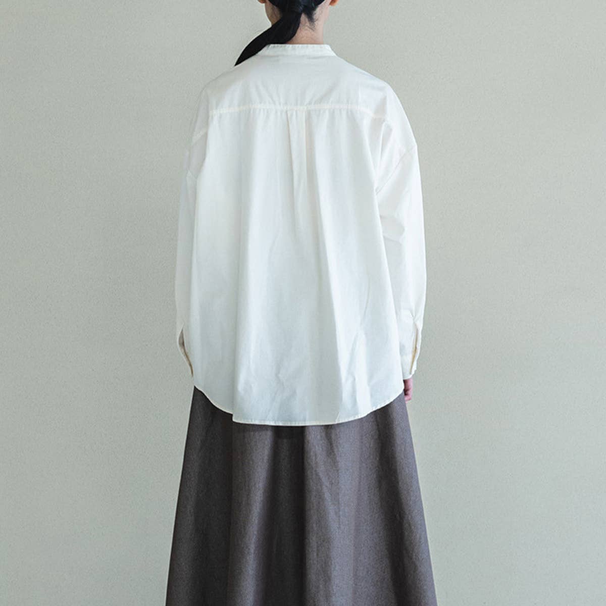 SOLID COLOR STAND COLLAR LOOSE COTTON SHIRT