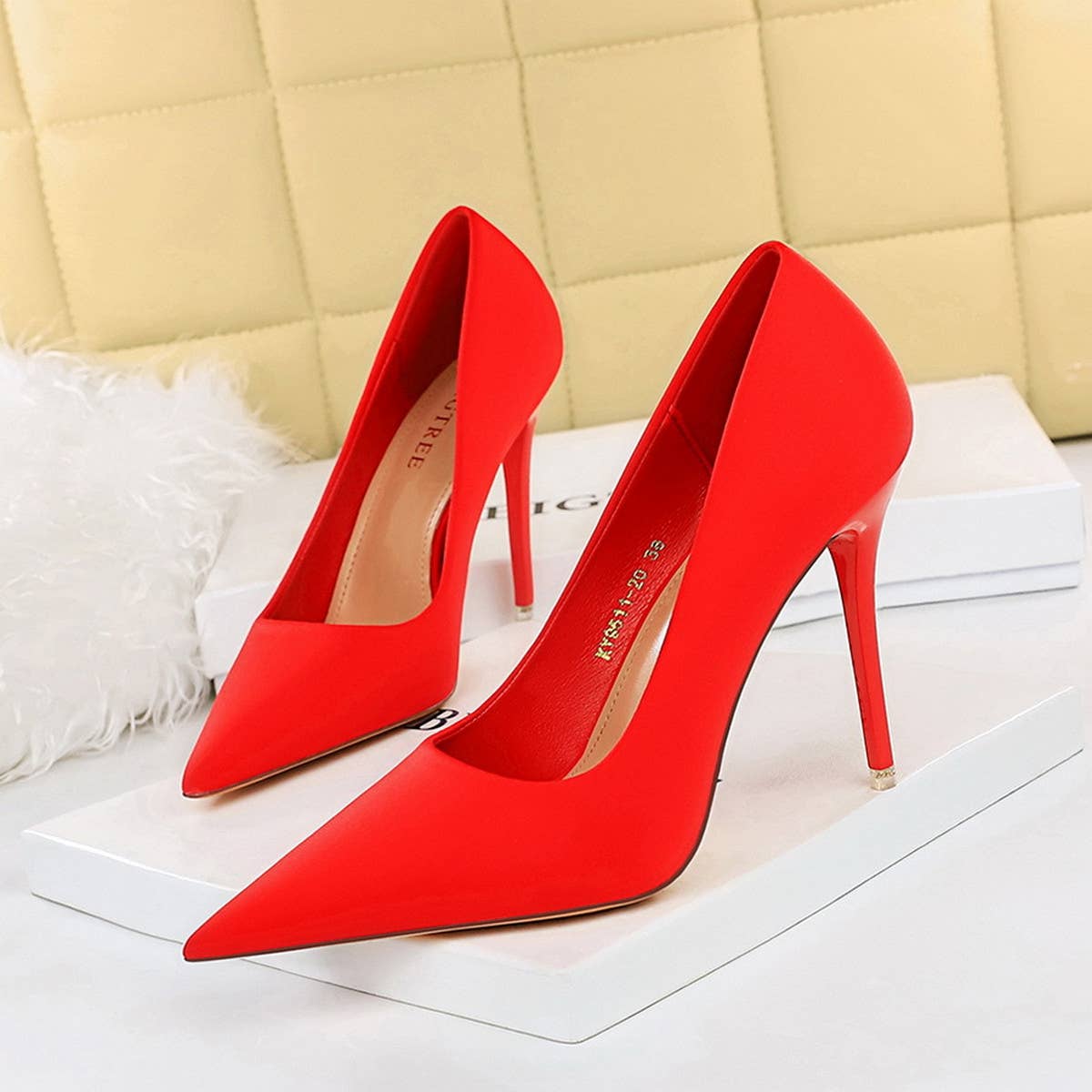 SIMPLE SOLID COLOR SHALLOW POINTED TOE HIGH HEELS_CWSHH0064