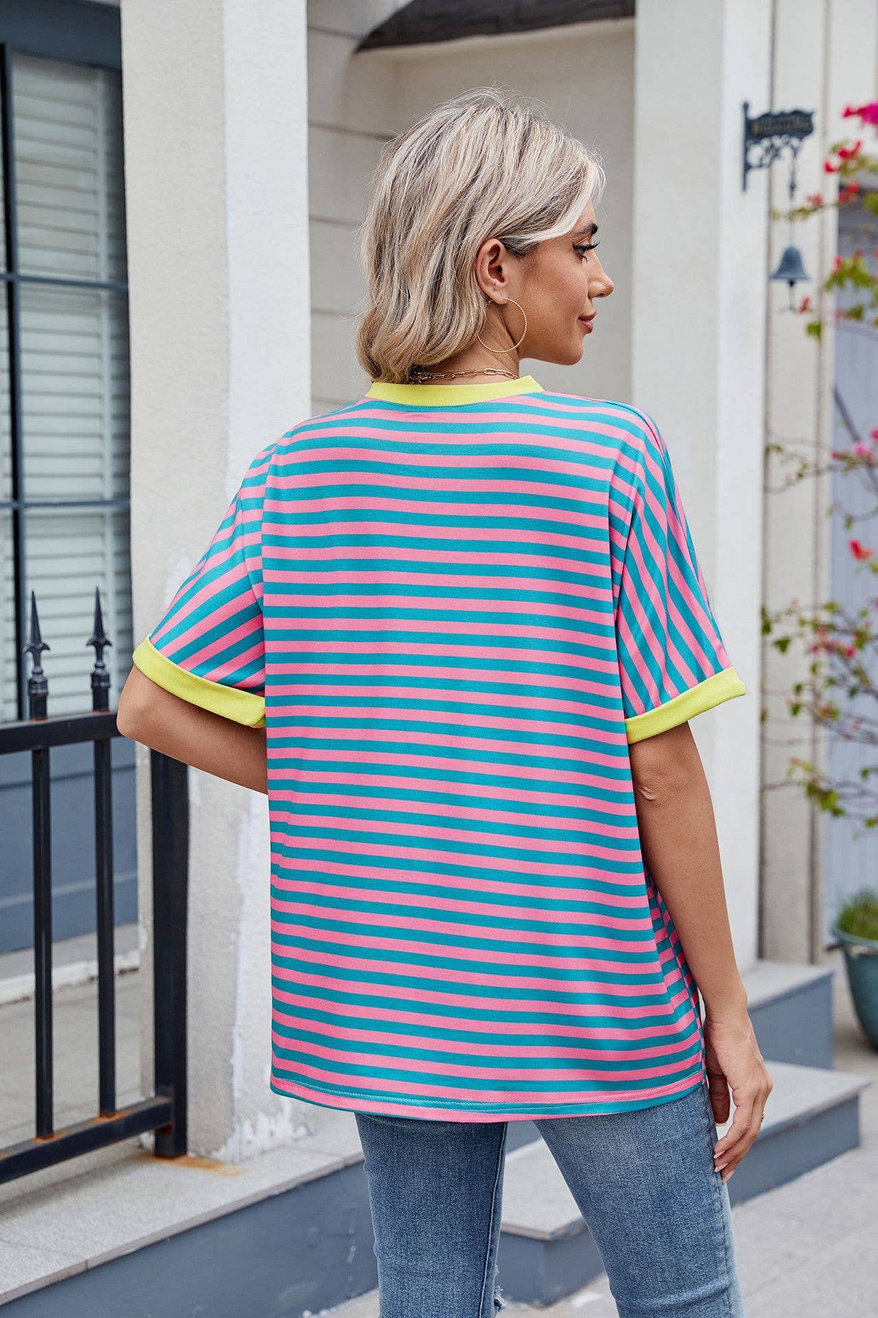 Round neck sleeved striped short-sleeved T-shirt