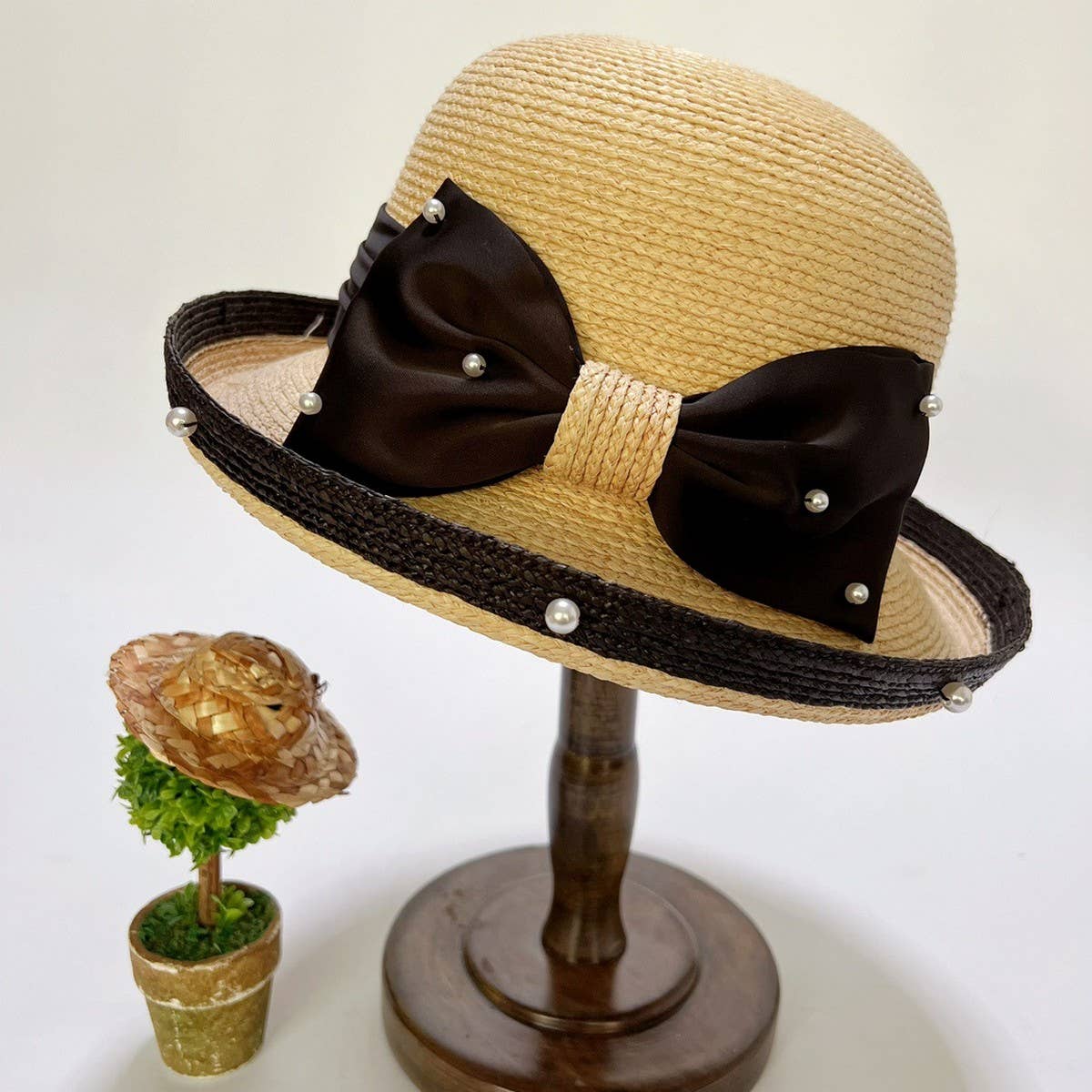Stylish and fashionable sun protection straw hat_CWAH3591