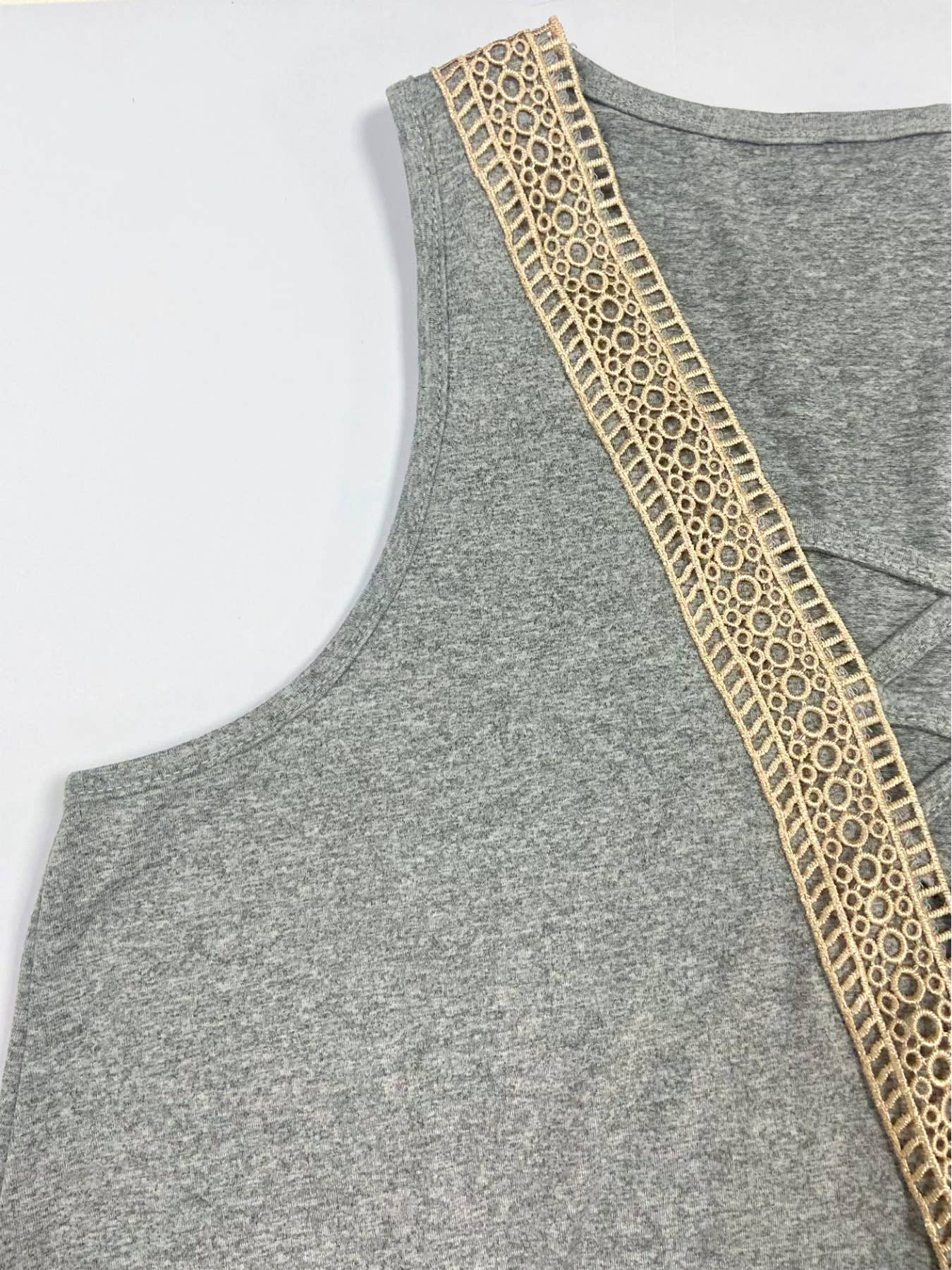 V-neck lace loose temperament commuter vest