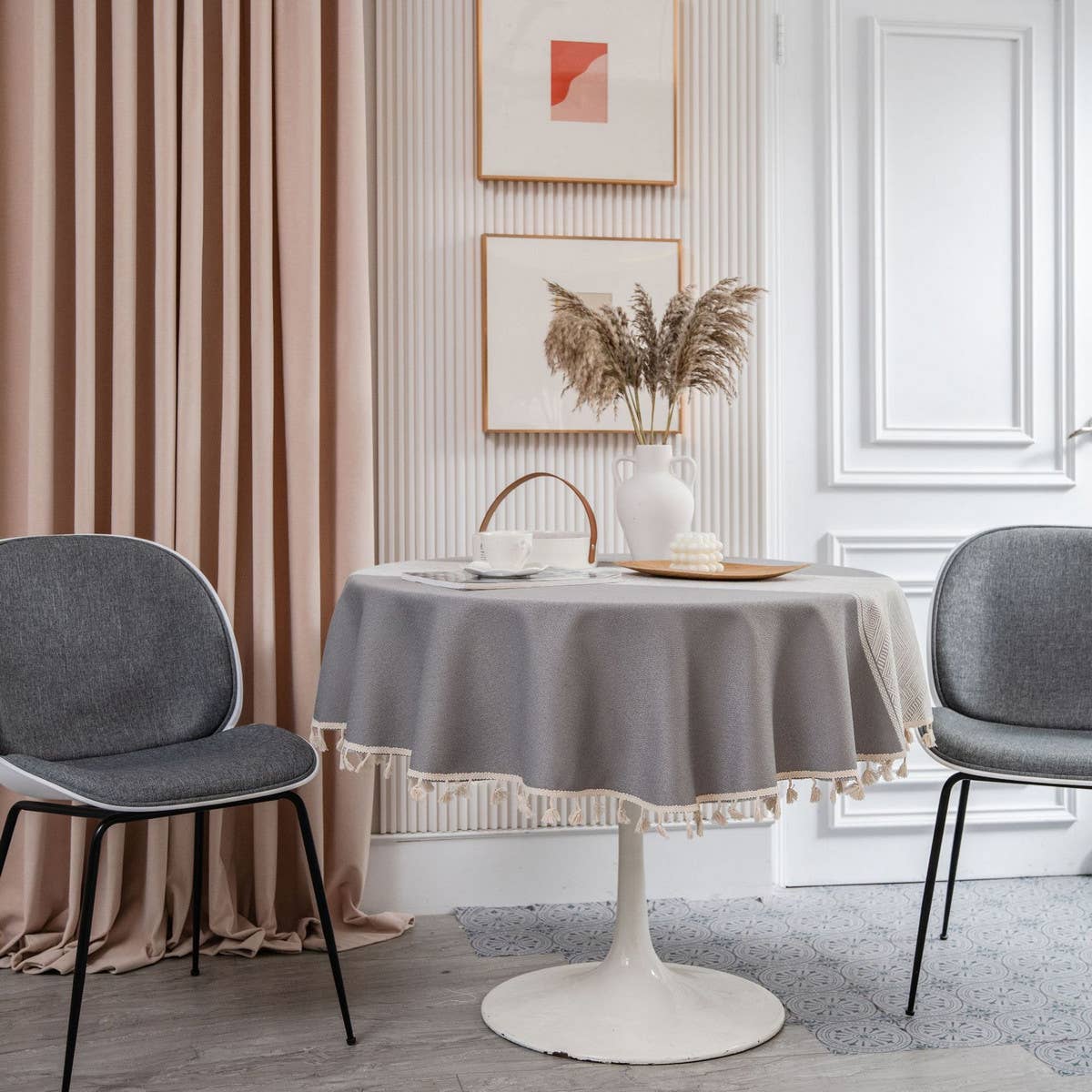 GRAY JACQUARD GEOMETRIC TABLECLOTH