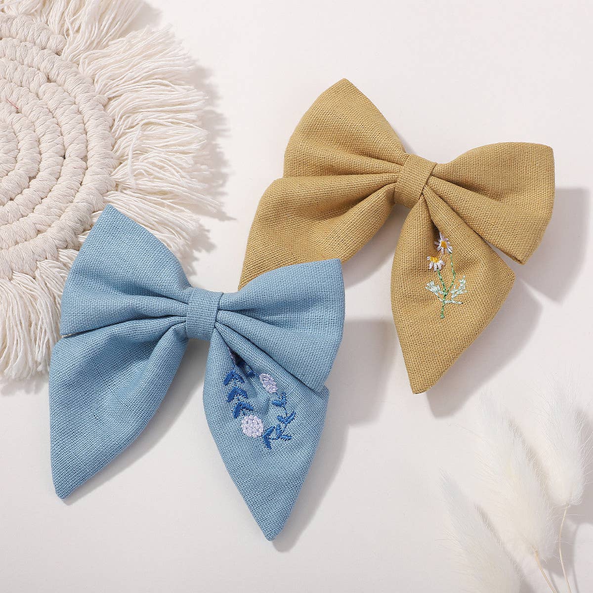 CHILDREN'S EMBROIDERED FLORAL BOW HAIRPIN