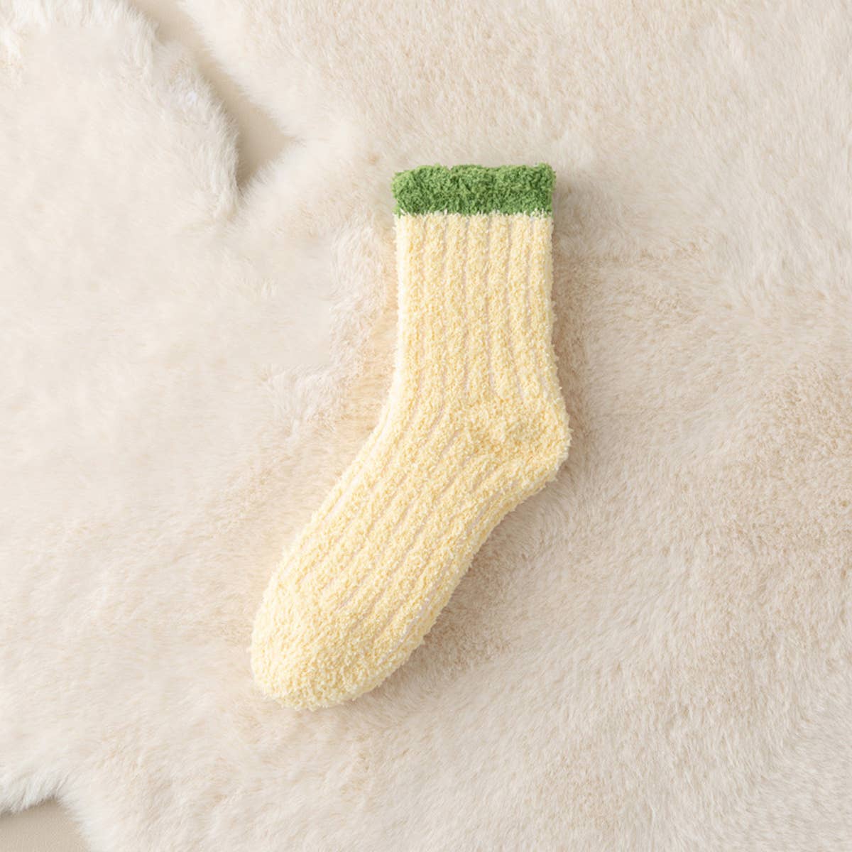 CORAL FLEECE MID-TUBE HOME SOCKS