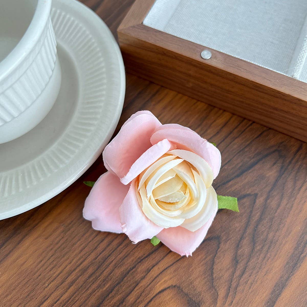 SUMMER RESORT STYLE ROSE FLOWERS HAIRPINS_CWAHA1171