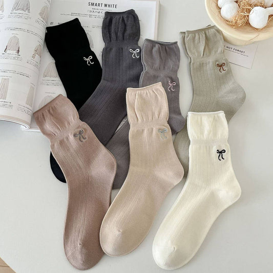 WOMEN'S VERSATILE EMBROIDERED BOW BONELESS SOCKS