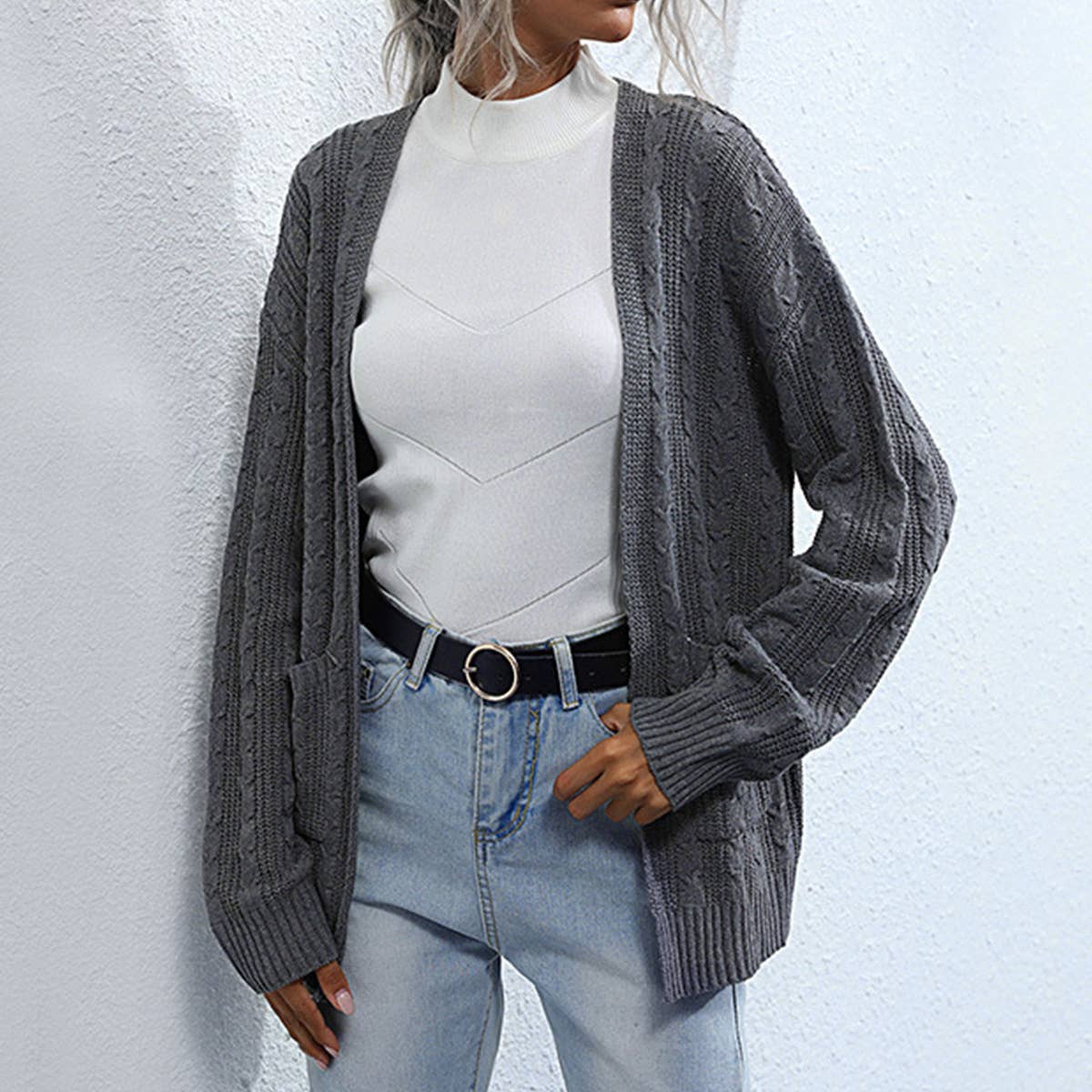 SOLID COLOR TWIST LOOSE UNBUTTONED KNIT CARDIGAN