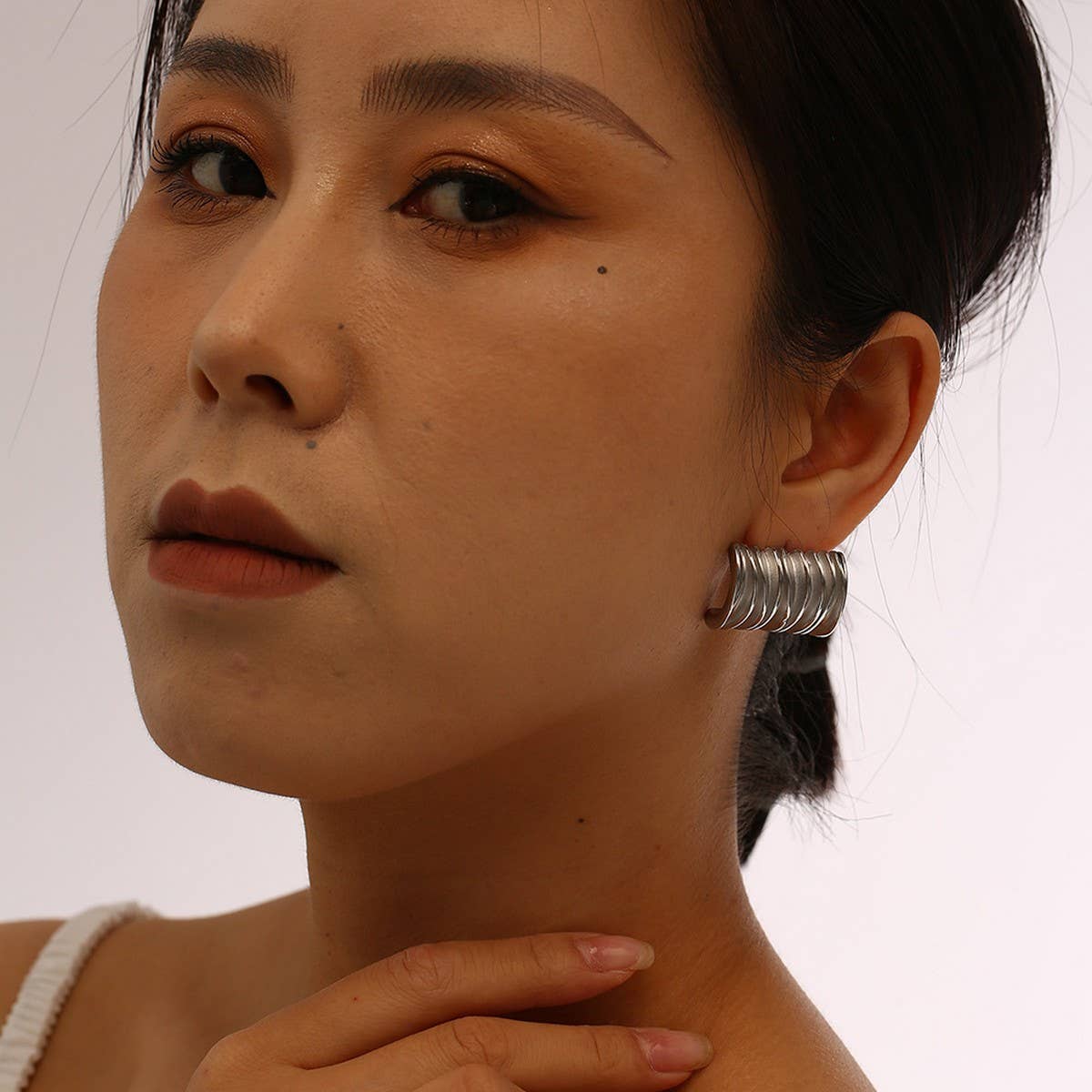 Minimalist 18K Steel Square Wave Stud Earrings