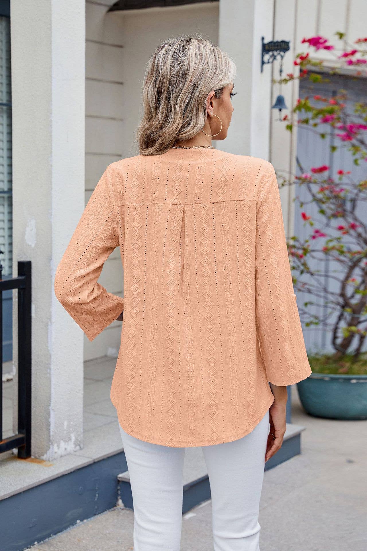 V-neck mid-sleeve button-up jacquard T-shirt