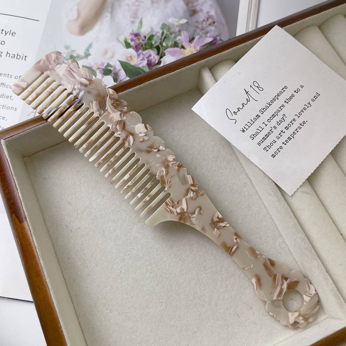 RETRO TORTOISESHELL COLOR HANDLE WAVY COMB