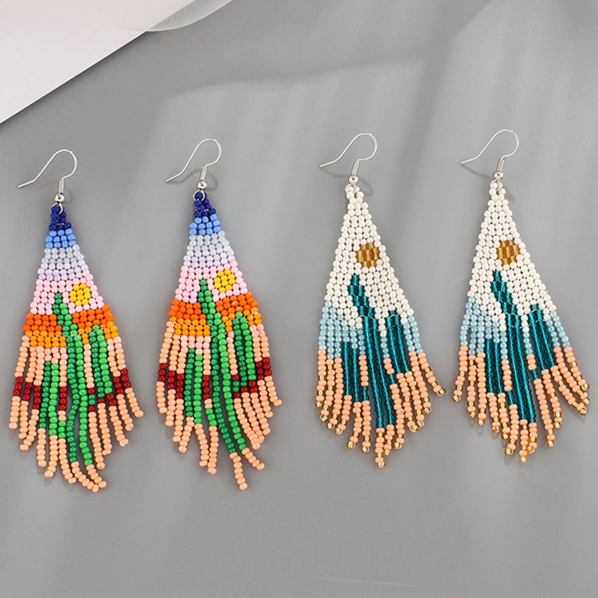 CACTUS PATTERN DANGLE EARRINGS BEADED_CWAJE0771