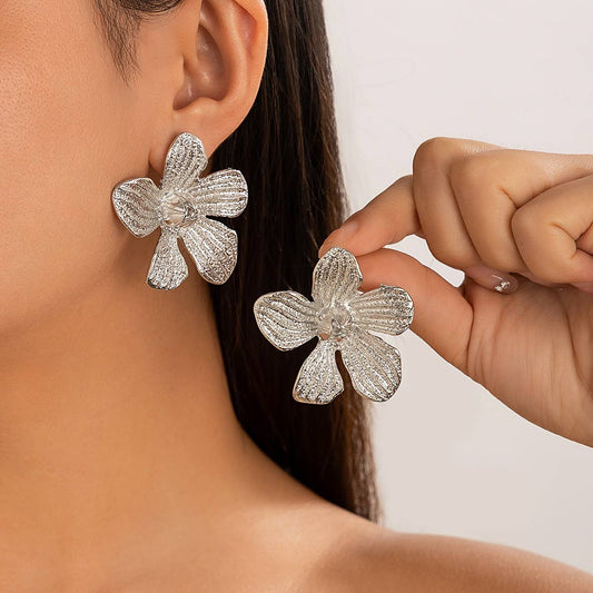 COOL AND SIMPLE RETRO FLOWER EARRINGS