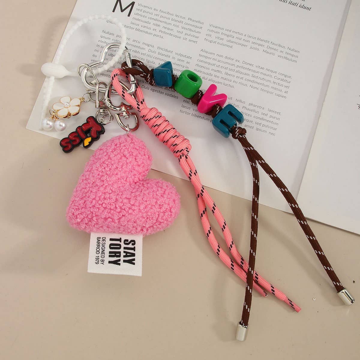 Plush Heart LOVE Bag Charm ??Fashion & Chic_CWMM7560