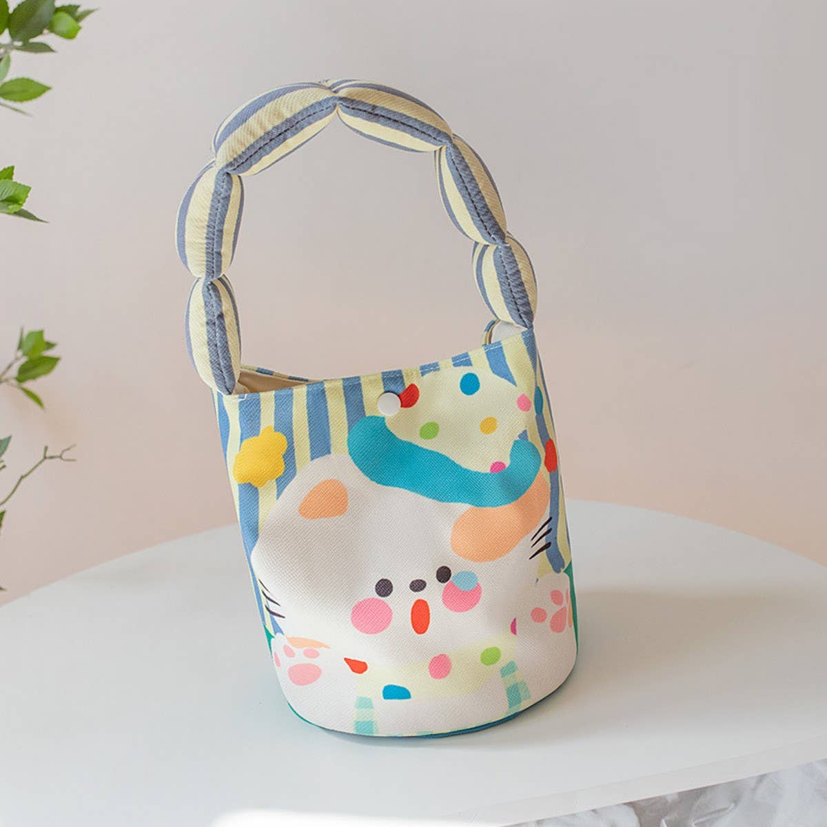 Cute Canvas Bucket Tote ? Crossbody Style_CWAB5597