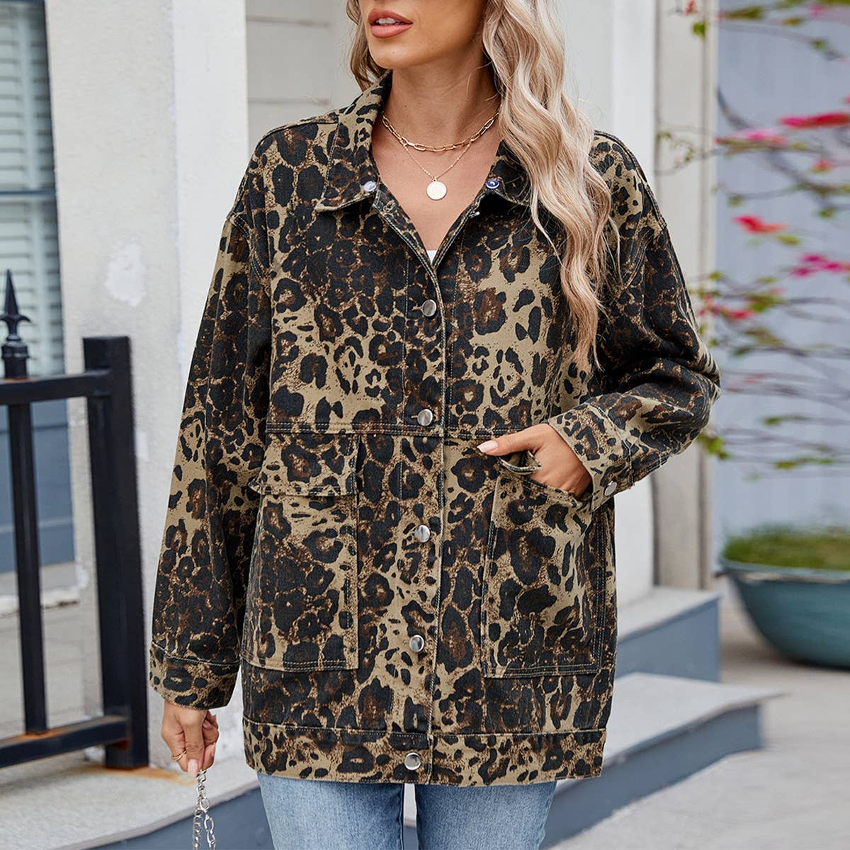 Vintage Loose Denim Jacket for Women ? Classic Fit